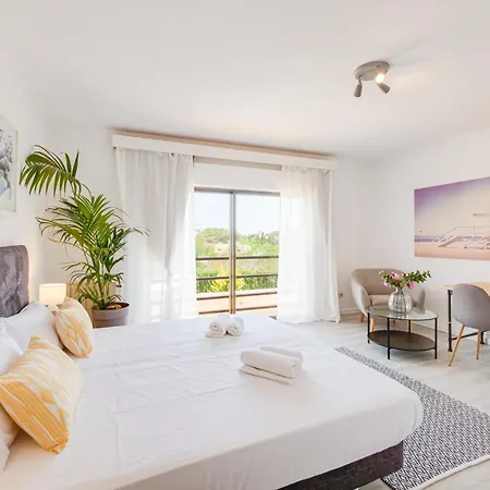 Apartment Moderne Grosse Villa, 5 Min Fusslaeufig Zum Strand,pool,klima Calas de Mallorca