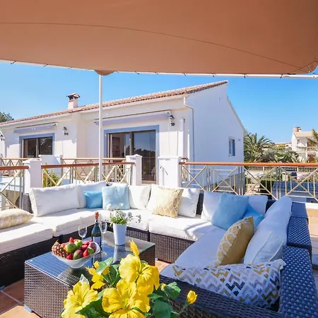 Moderne Grosse Villa, 5 Min Fusslaeufig Zum Strand,pool,klima * Calas de Mallorca